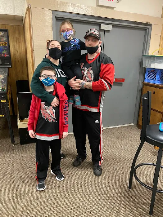 Johnson's Duckpin Lanes Picture 10