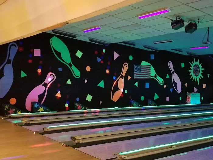 Lakewood Lanes Picture 7