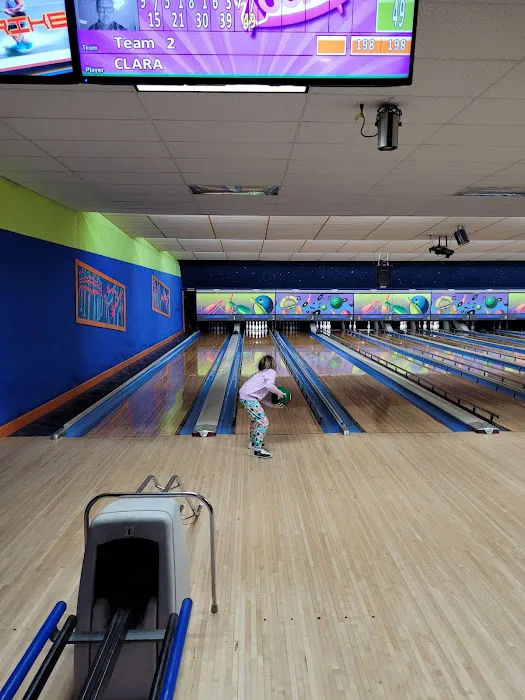 Thomaston Lanes Inc Picture 10