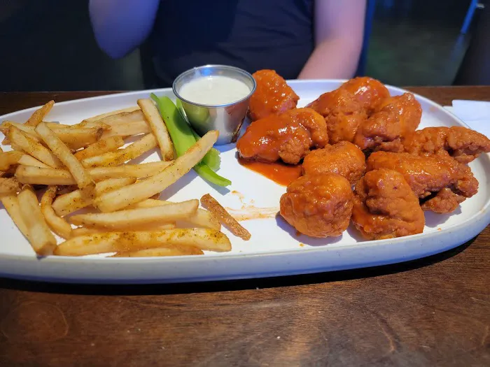 Dave & Buster's Milford Picture 3