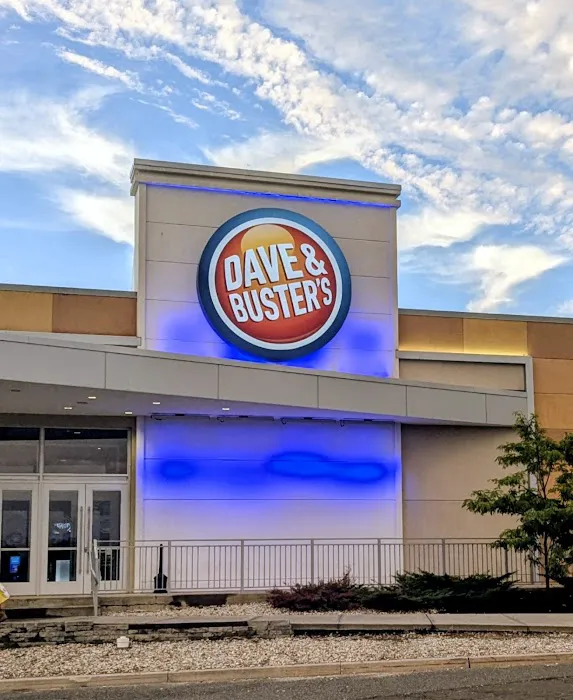 Dave & Buster's Milford Picture 7