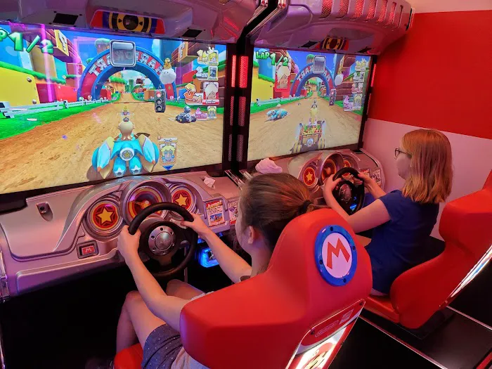 Bowlero Wallingford Picture 4