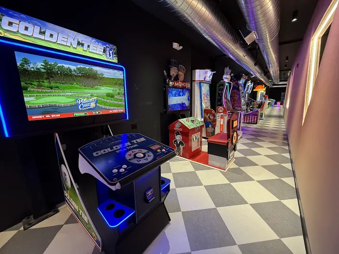 Bowling On Broadway Picture 7