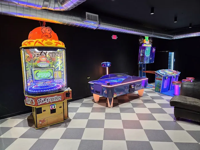 Bowling On Broadway Picture 9