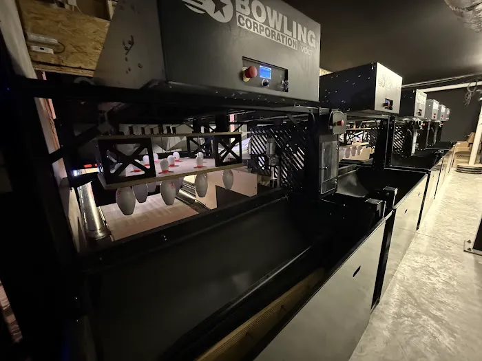 Bowling On Broadway Picture 1