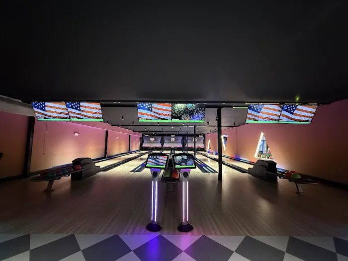 Bowling On Broadway Picture 10