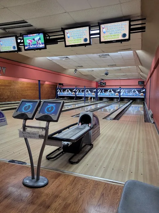Mountainhome Bowling Center Picture 3