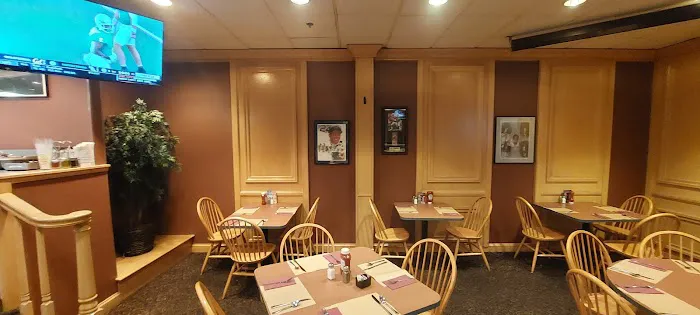 Sports Scene Restaurant at Oakwood Lanes Picture 2