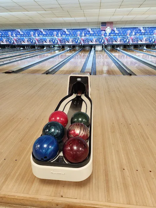 Bar-Don Lanes Picture 5