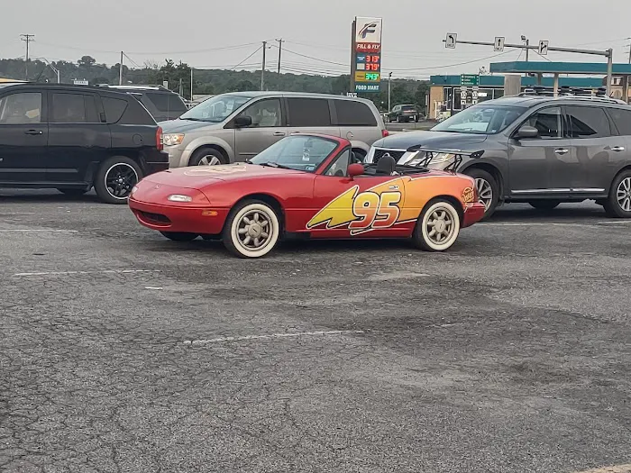 Blue Valley Lanes Inc Picture 10