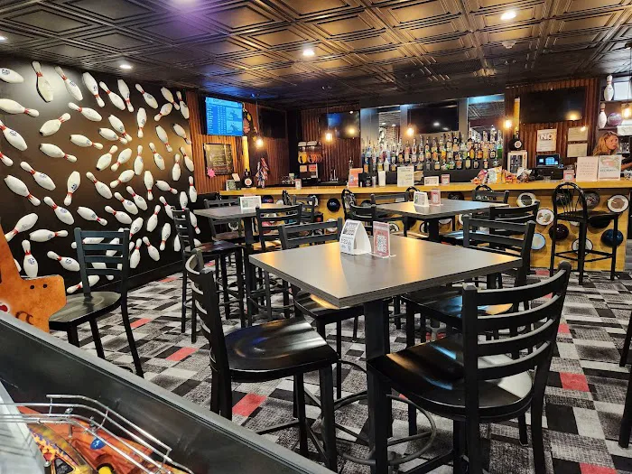 Steel City Bowl and Brews Picture 10