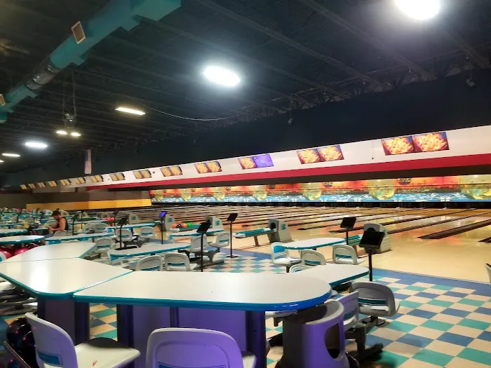 Summit Lanes Picture 5