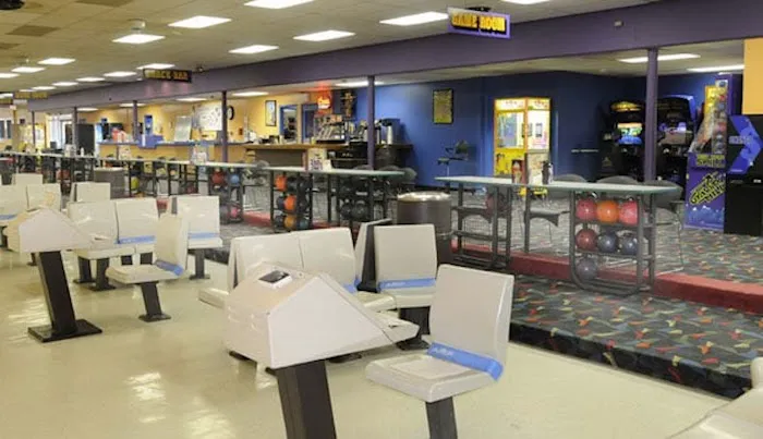 Bowlero Bristol Picture 5