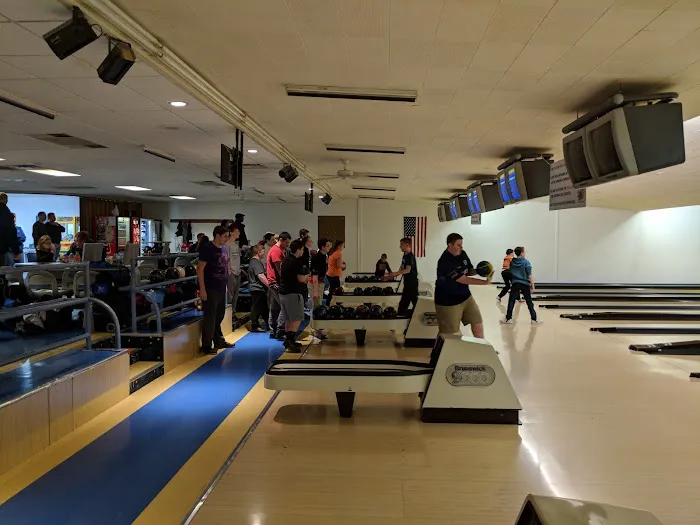 Pike Lanes Bowling Inc Picture 1