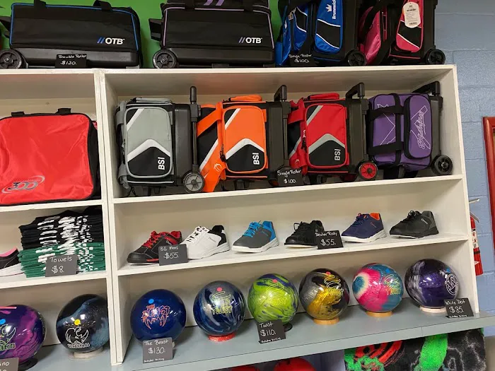 Thunderbird Lanes Picture 3