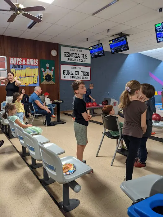 Medford Bowling Center Picture 6