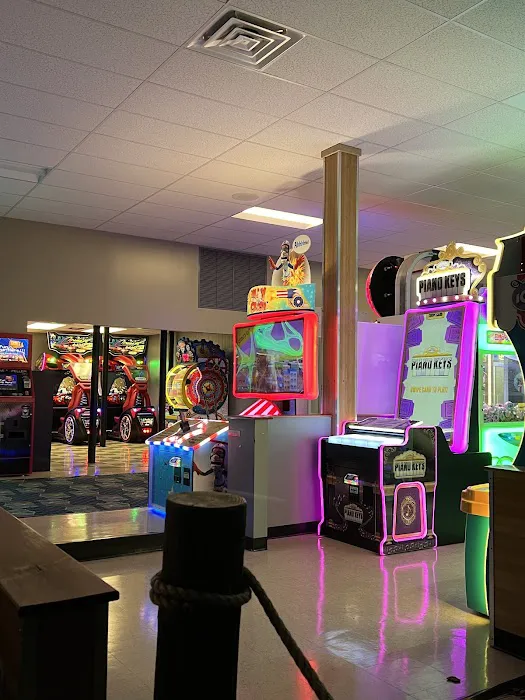 Lessard Lanes Picture 10