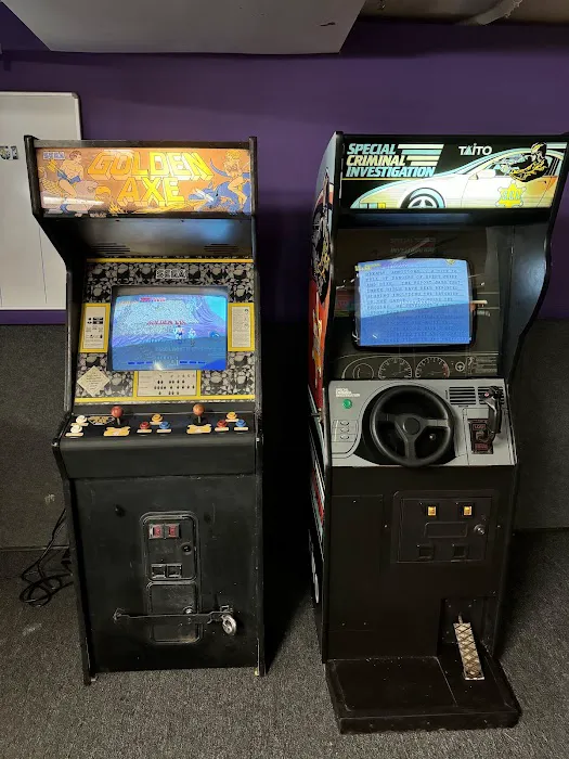 Ducks on the Ave Picture 9