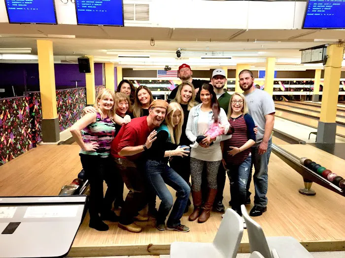 Ducks on the Ave Picture 6