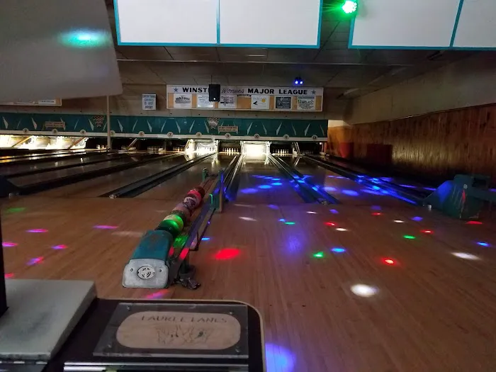 Laurel Duckpin Bowling Lanes Picture 1