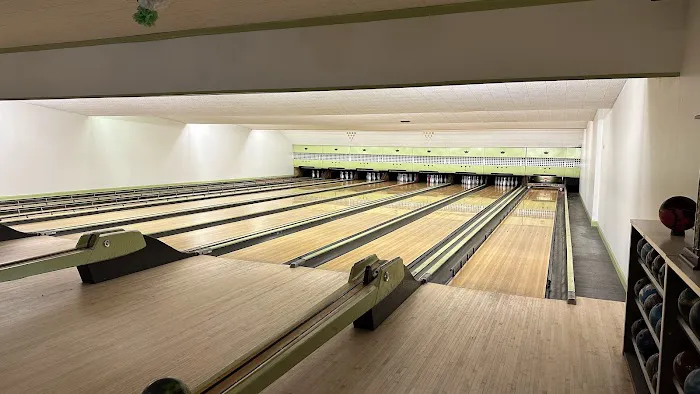 The Ark Bowl & BBQ Picture 5