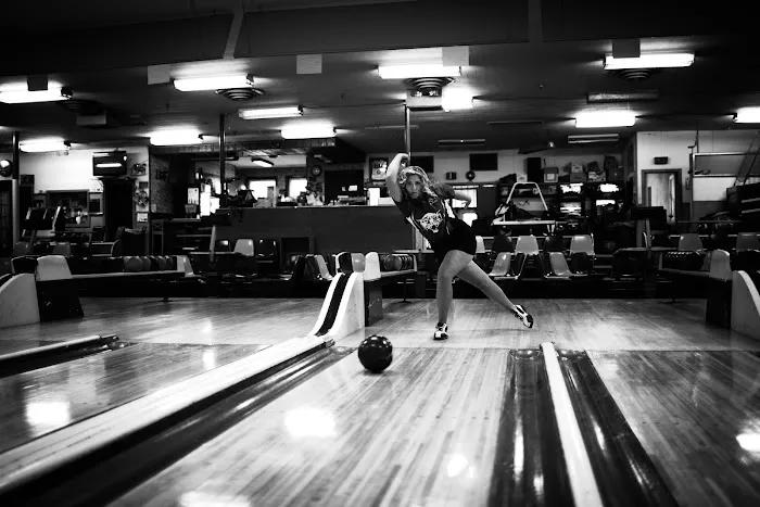 Fox Bowling Center Picture 10