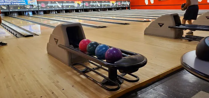 Champions Lounge Picture 5