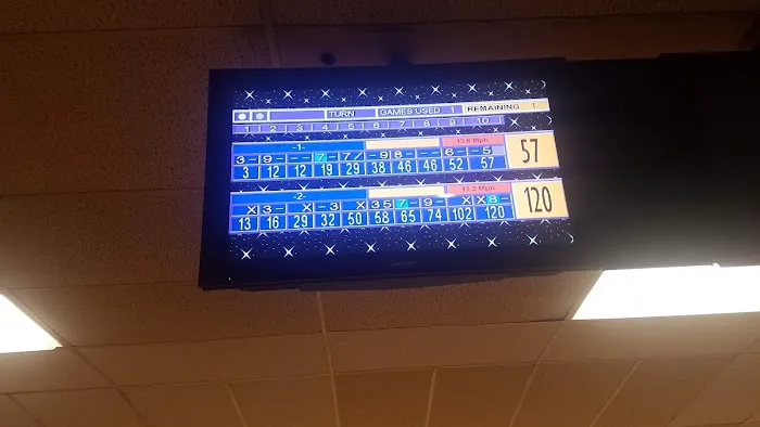 Valley Bowling Lanes Picture 7