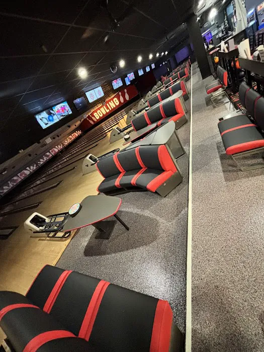 Valley Bowling Lanes Picture 8