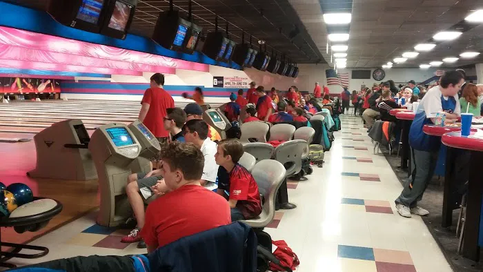 Chacko's Family Bowling Center Picture 7