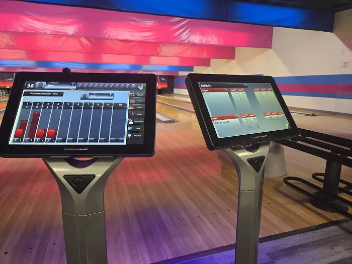 Chacko's Family Bowling Center Picture 9