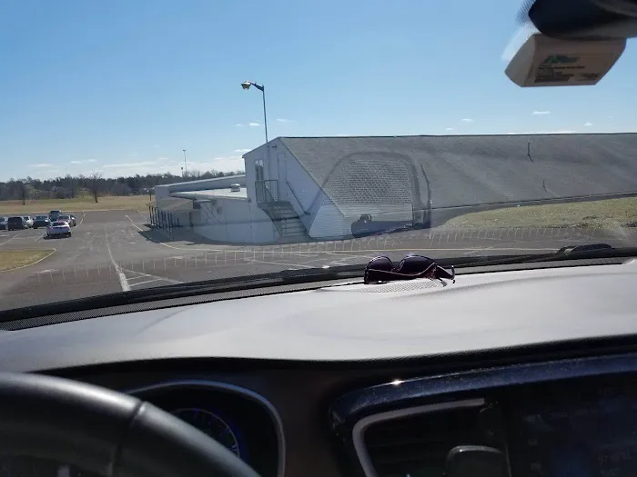 Earl Bowl Lanes Picture 10