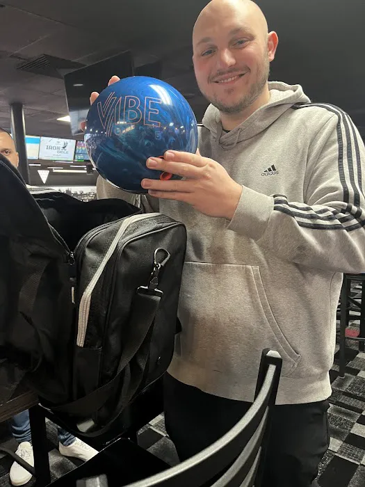 Bowler X Pro Shop Picture 7