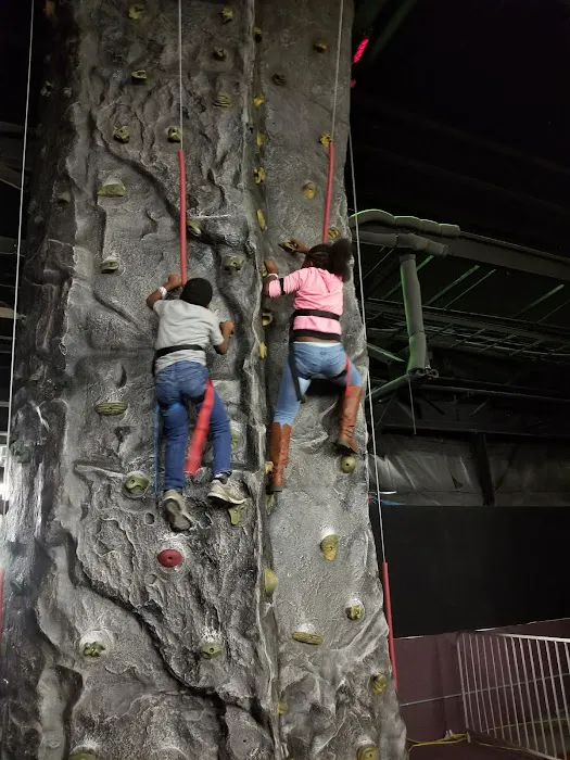 Arnold's Family Fun Center Picture 3