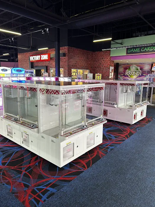 Round1 Bowling & Arcade Exton Square Picture 2