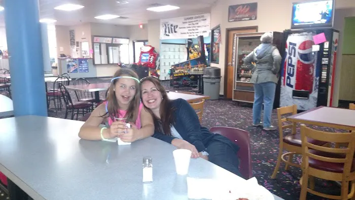 Spare Time Lanes Picture 5