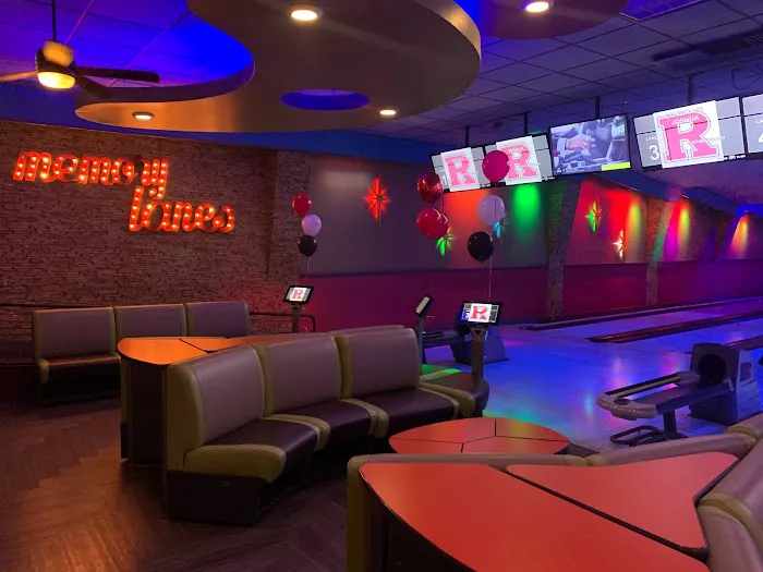 Lucky Strike Cherry Hill Picture 3