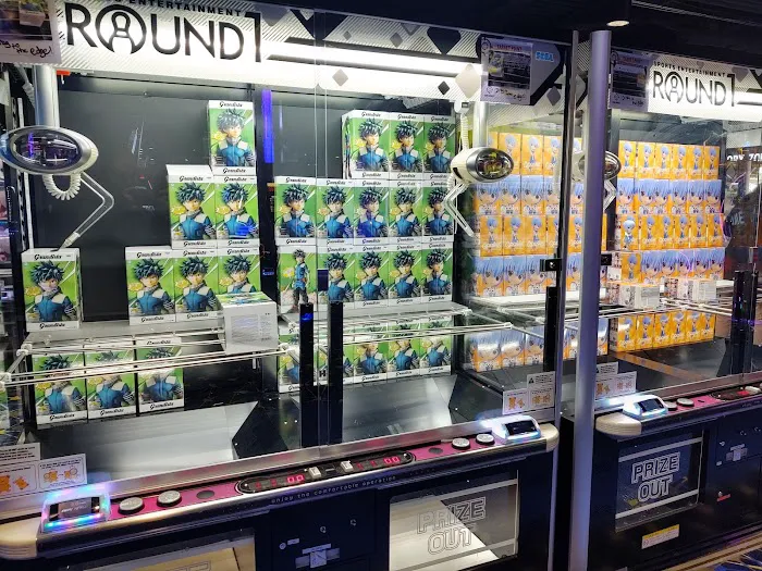 Round1 Bowling & Arcade Fashion District Philadelphia Picture 4