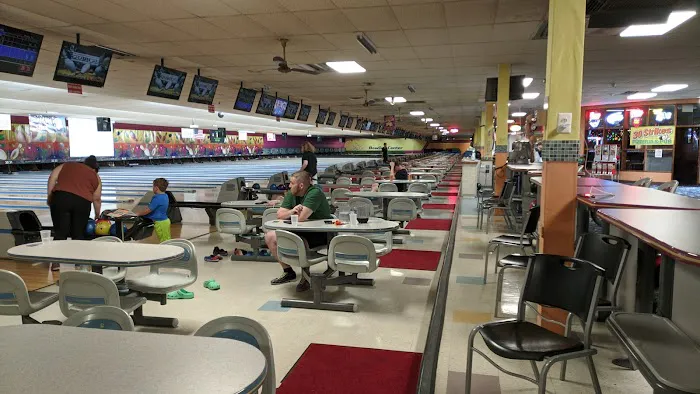 30 Strikes Lanes Picture 1
