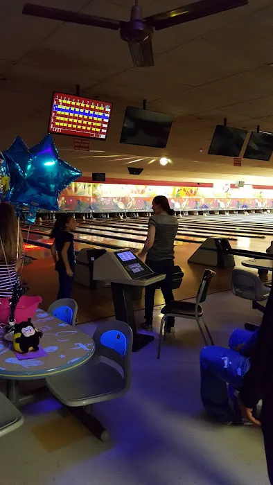 30 Strikes Lanes Picture 8