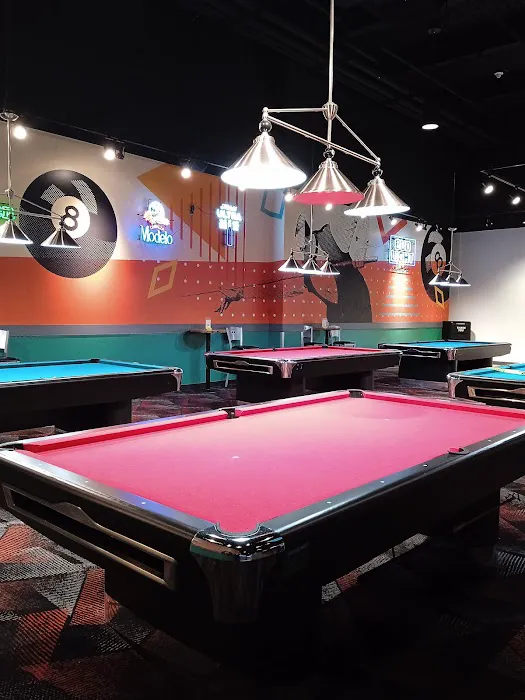 Round1 Bowling & Arcade Deptford Mall Picture 3