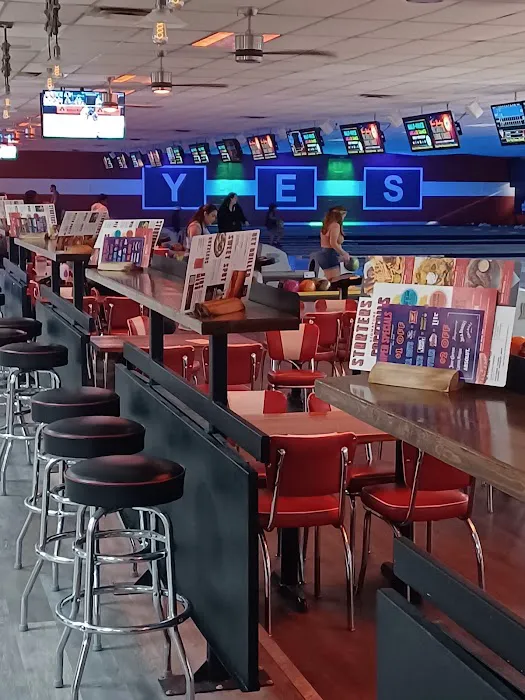 Bowlero Deptford Picture 6