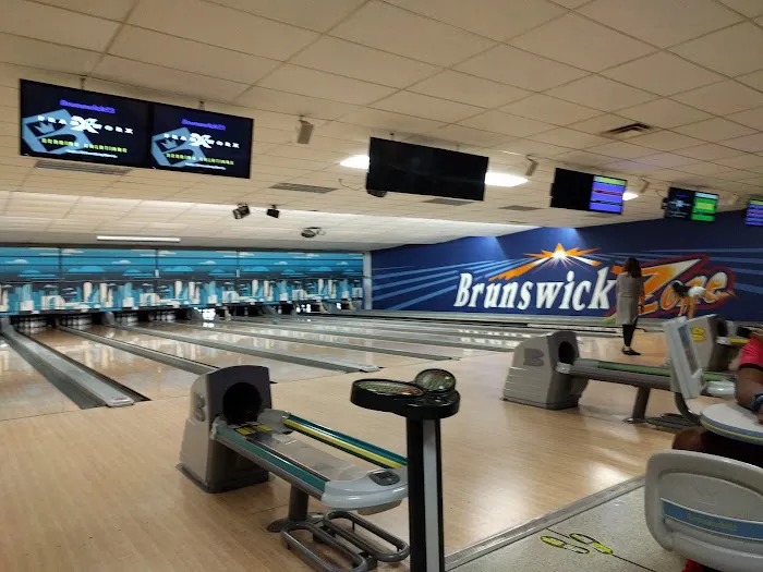 Bowlero Deptford Picture 9