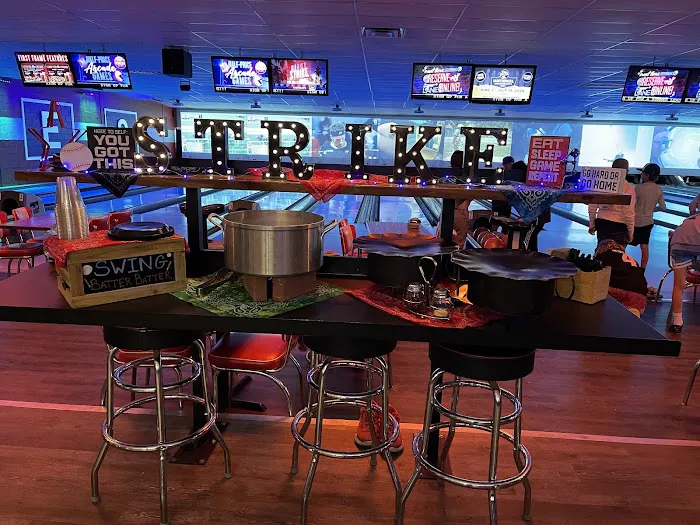 Bowlero Deptford Picture 8