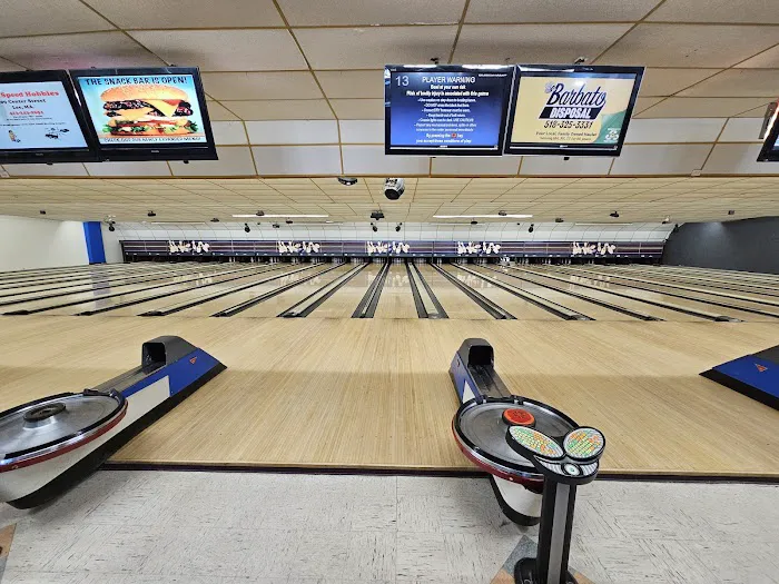 Cove Bowling and Entertainment Picture 9