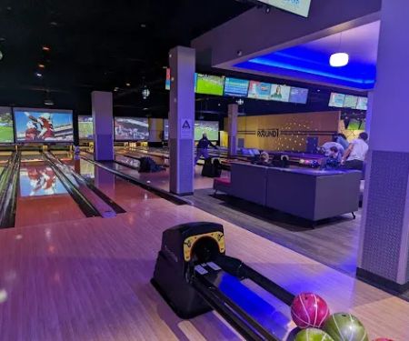 Round1 Bowling & Arcade Holyoke Mall