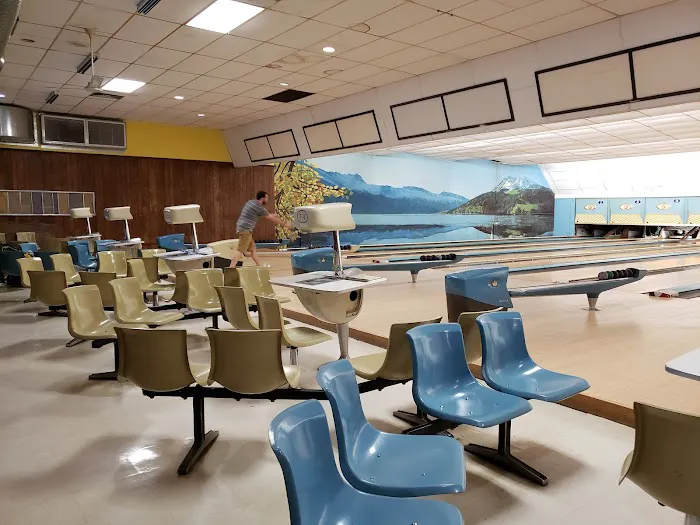 Lucky Strike Lanes Inc Picture 6
