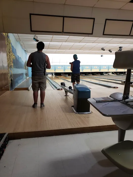 Lucky Strike Lanes Inc Picture 2