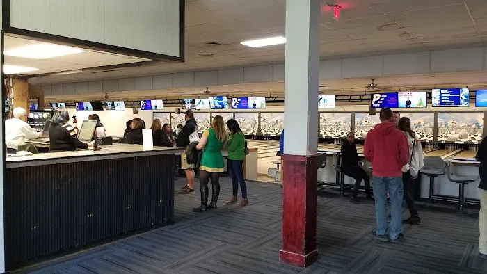 Norwich Bowling & Entertainment Center Picture 1