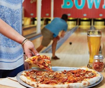 Best Bowling Alley Foods to Keep You Energized and Focused